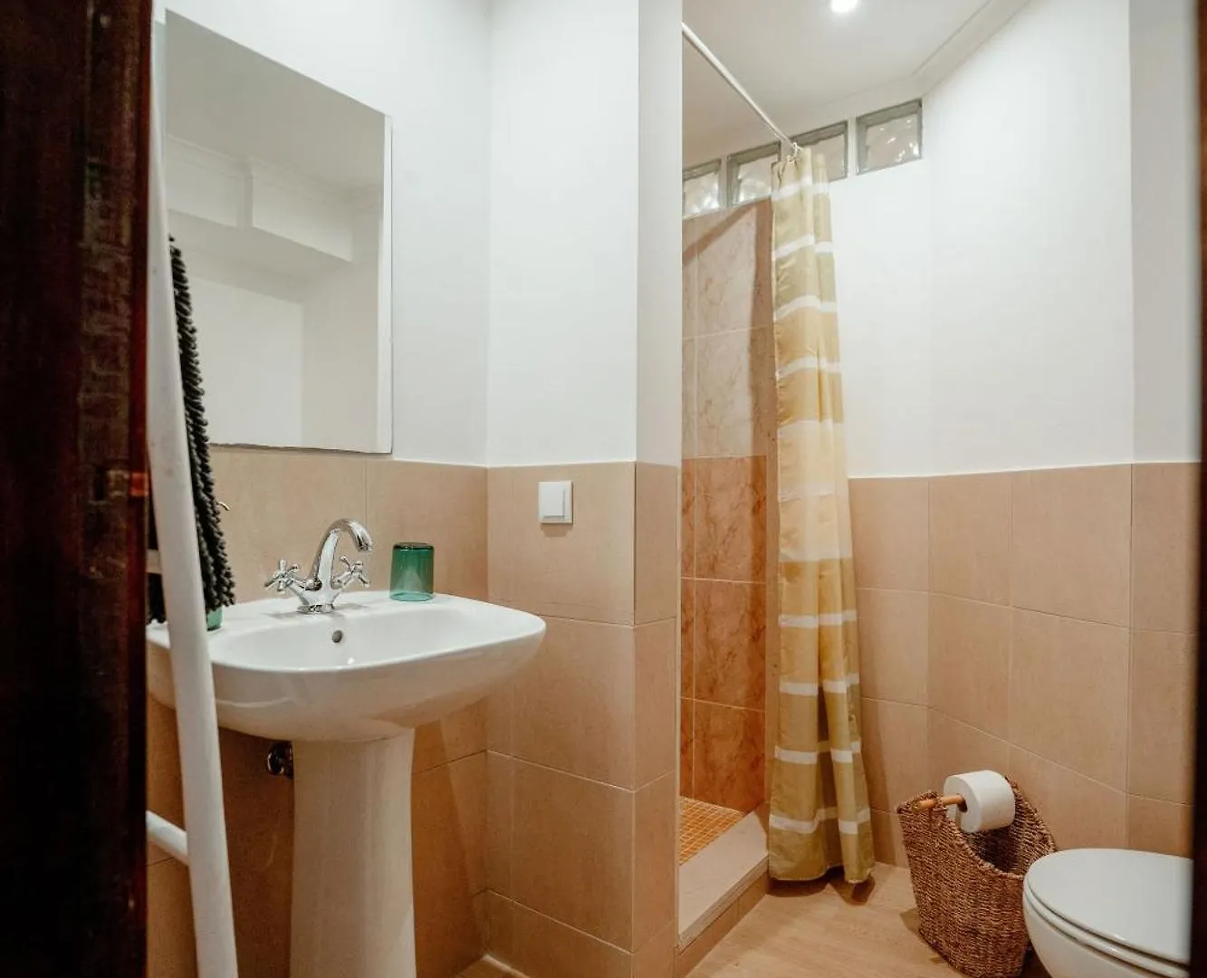 Quinta Coelho Guest House Guia  Country house Guia (Faro)
